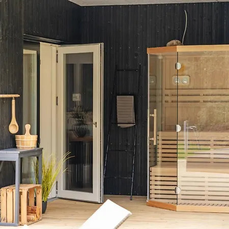 Beautiful In With Private Swimming Pool, Be Inside Or Outside בית נופש אבלטופט
